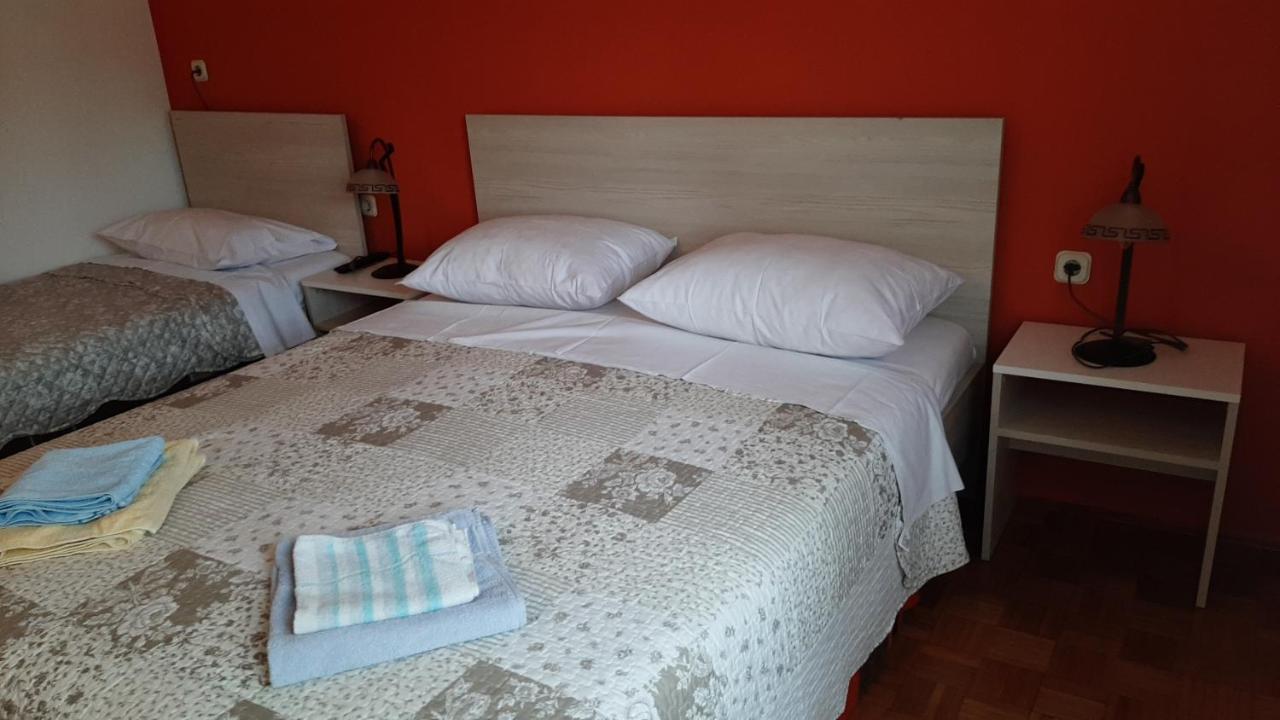 Rooms Neda Rab Town Bagian luar foto